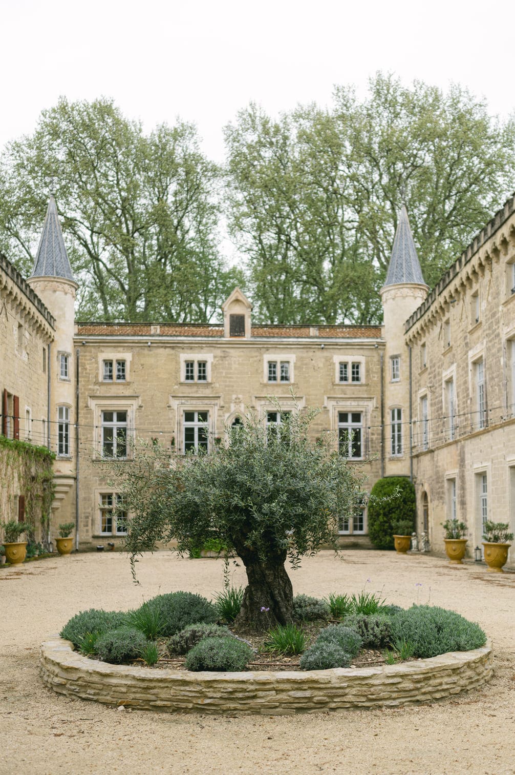 Château de Beauregard, old facade and main courtyard
